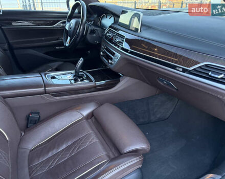 Черный БМВ 7 Серия, объемом двигателя 3 л и пробегом 160 тыс. км за 38500 $, фото 23 на Automoto.ua