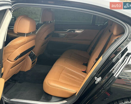 Черный БМВ 7 Серия, объемом двигателя 3 л и пробегом 150 тыс. км за 36000 $, фото 16 на Automoto.ua