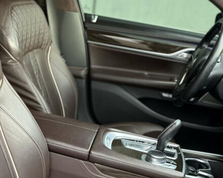 Чорний БМВ 7 Серія, об'ємом двигуна 2.99 л та пробігом 117 тис. км за 45000 $, фото 47 на Automoto.ua