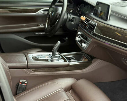 Чорний БМВ 7 Серія, об'ємом двигуна 2.99 л та пробігом 117 тис. км за 45000 $, фото 45 на Automoto.ua