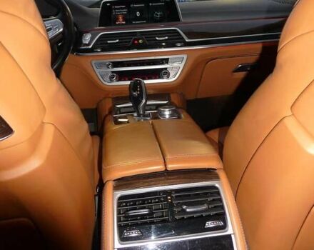 Черный БМВ 7 Серия, объемом двигателя 2.99 л и пробегом 240 тыс. км за 37000 $, фото 10 на Automoto.ua