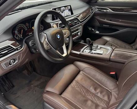 Чорний БМВ 7 Серія, об'ємом двигуна 2 л та пробігом 143 тис. км за 35000 $, фото 34 на Automoto.ua