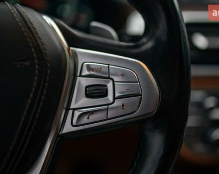 Черный БМВ 7 Серия, объемом двигателя 2.99 л и пробегом 243 тыс. км за 39000 $, фото 99 на Automoto.ua