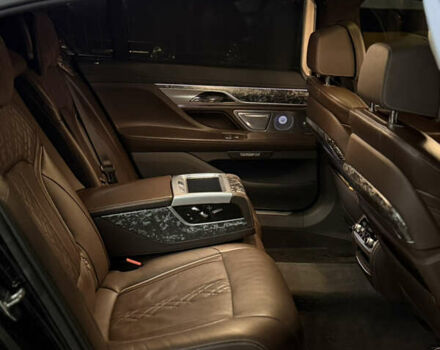 Черный БМВ 7 Серия, объемом двигателя 2.99 л и пробегом 125 тыс. км за 55600 $, фото 24 на Automoto.ua