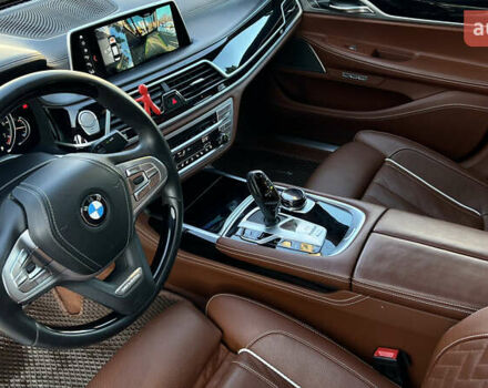 Черный БМВ 7 Серия, объемом двигателя 4.39 л и пробегом 30 тыс. км за 72000 $, фото 27 на Automoto.ua