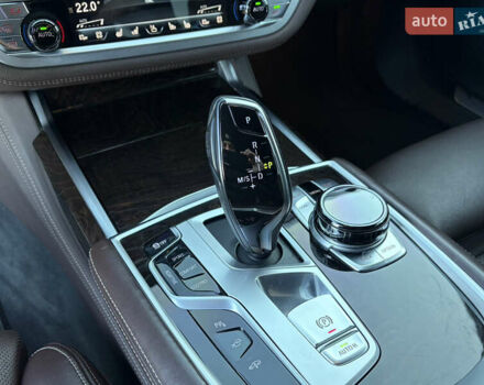 Черный БМВ 7 Серия, объемом двигателя 3 л и пробегом 160 тыс. км за 38500 $, фото 30 на Automoto.ua