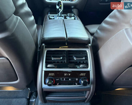 Черный БМВ 7 Серия, объемом двигателя 3 л и пробегом 160 тыс. км за 38500 $, фото 65 на Automoto.ua