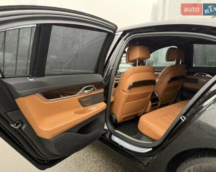 Черный БМВ 7 Серия, объемом двигателя 2 л и пробегом 175 тыс. км за 36999 $, фото 22 на Automoto.ua