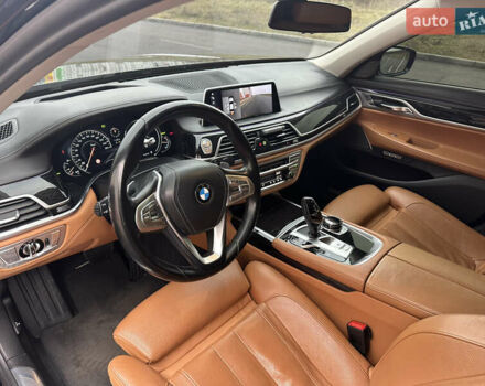 Черный БМВ 7 Серия, объемом двигателя 3 л и пробегом 150 тыс. км за 36000 $, фото 10 на Automoto.ua