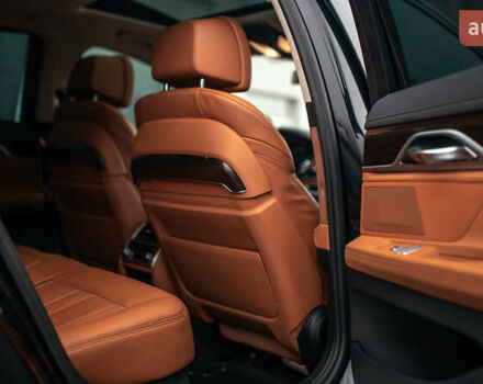 Черный БМВ 7 Серия, объемом двигателя 2.99 л и пробегом 243 тыс. км за 39000 $, фото 55 на Automoto.ua