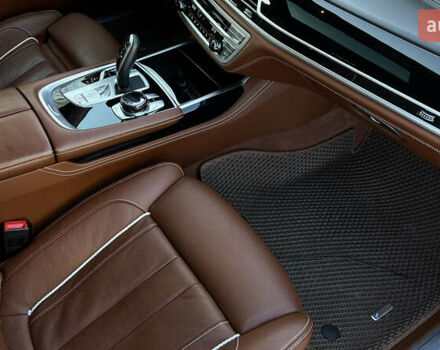 Черный БМВ 7 Серия, объемом двигателя 4.39 л и пробегом 30 тыс. км за 68000 $, фото 54 на Automoto.ua