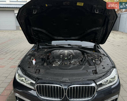 Черный БМВ 7 Серия, объемом двигателя 4.39 л и пробегом 157 тыс. км за 29700 $, фото 35 на Automoto.ua