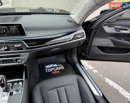 Черный БМВ 7 Серия, объемом двигателя 2.98 л и пробегом 136 тыс. км за 32800 $, фото 70 на Automoto.ua