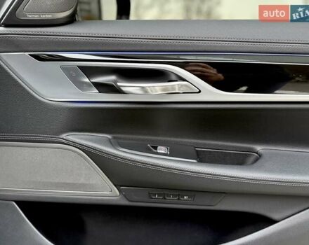 Черный БМВ 7 Серия, объемом двигателя 2.98 л и пробегом 136 тыс. км за 32800 $, фото 37 на Automoto.ua