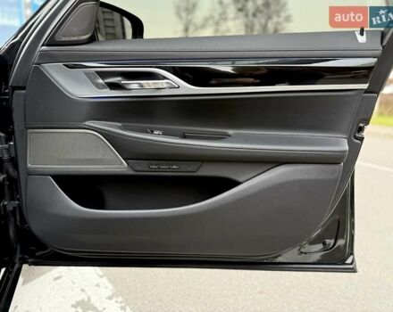 Черный БМВ 7 Серия, объемом двигателя 2.98 л и пробегом 136 тыс. км за 32800 $, фото 36 на Automoto.ua