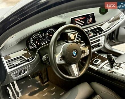 Черный БМВ 7 Серия, объемом двигателя 2.99 л и пробегом 102 тыс. км за 35900 $, фото 34 на Automoto.ua