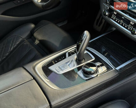 Черный БМВ 7 Серия, объемом двигателя 2.99 л и пробегом 120 тыс. км за 65000 $, фото 95 на Automoto.ua