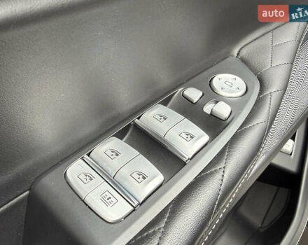 Черный БМВ 7 Серия, объемом двигателя 3 л и пробегом 107 тыс. км за 74950 $, фото 38 на Automoto.ua