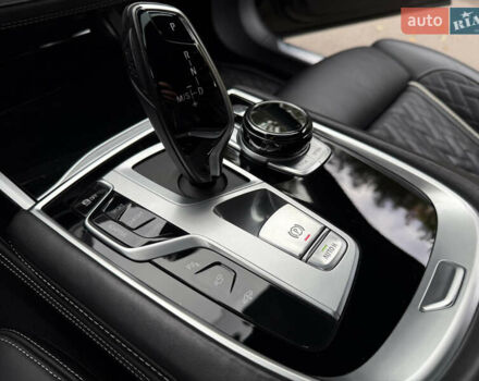 Черный БМВ 7 Серия, объемом двигателя 3 л и пробегом 107 тыс. км за 74950 $, фото 61 на Automoto.ua