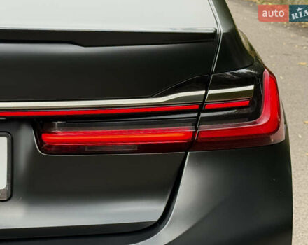 Черный БМВ 7 Серия, объемом двигателя 3 л и пробегом 107 тыс. км за 74950 $, фото 24 на Automoto.ua