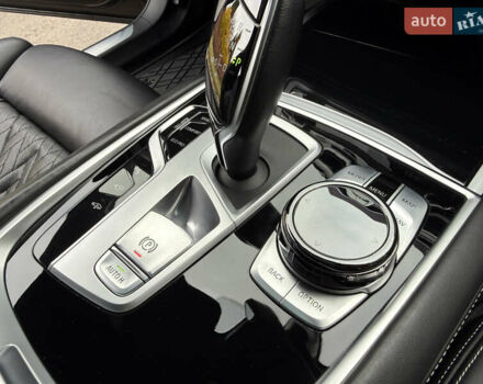 Черный БМВ 7 Серия, объемом двигателя 3 л и пробегом 107 тыс. км за 74950 $, фото 95 на Automoto.ua