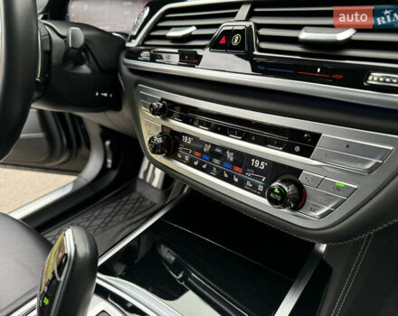 Черный БМВ 7 Серия, объемом двигателя 3 л и пробегом 107 тыс. км за 74950 $, фото 96 на Automoto.ua