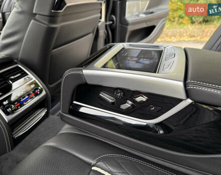 Черный БМВ 7 Серия, объемом двигателя 3 л и пробегом 107 тыс. км за 74950 $, фото 120 на Automoto.ua