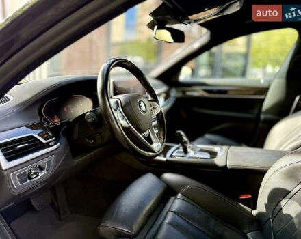 Чорний БМВ 7 Серія, об'ємом двигуна 3 л та пробігом 168 тис. км за 42000 $, фото 24 на Automoto.ua