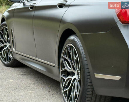 Черный БМВ 7 Серия, объемом двигателя 3 л и пробегом 107 тыс. км за 74950 $, фото 136 на Automoto.ua