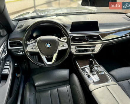 Черный БМВ 7 Серия, объемом двигателя 3 л и пробегом 166 тыс. км за 44000 $, фото 22 на Automoto.ua