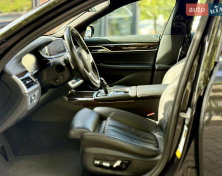 Чорний БМВ 7 Серія, об'ємом двигуна 3 л та пробігом 168 тис. км за 42000 $, фото 22 на Automoto.ua