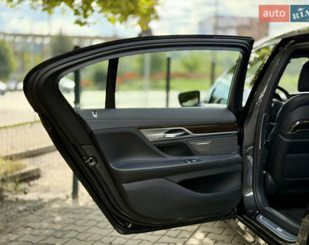 Черный БМВ 7 Серия, объемом двигателя 3 л и пробегом 166 тыс. км за 44000 $, фото 17 на Automoto.ua