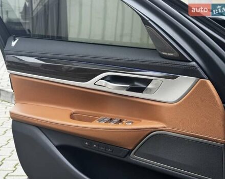 Черный БМВ 7 Серия, объемом двигателя 3 л и пробегом 129 тыс. км за 47750 $, фото 26 на Automoto.ua