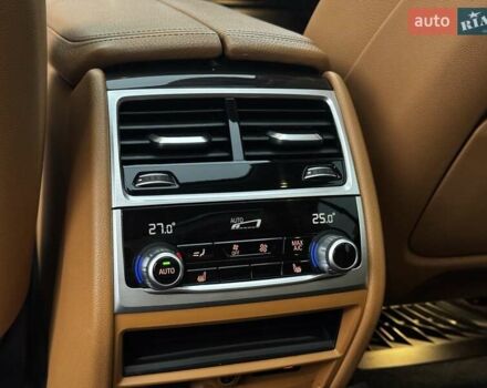 Черный БМВ 7 Серия, объемом двигателя 3 л и пробегом 129 тыс. км за 47750 $, фото 41 на Automoto.ua