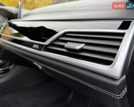 Черный БМВ 7 Серия, объемом двигателя 3 л и пробегом 107 тыс. км за 74950 $, фото 86 на Automoto.ua