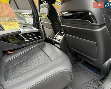 Черный БМВ 7 Серия, объемом двигателя 3 л и пробегом 107 тыс. км за 74950 $, фото 103 на Automoto.ua