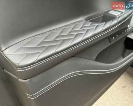 Черный БМВ 7 Серия, объемом двигателя 3 л и пробегом 107 тыс. км за 74950 $, фото 37 на Automoto.ua