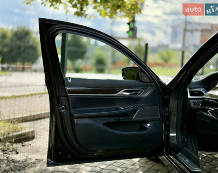 Черный БМВ 7 Серия, объемом двигателя 3 л и пробегом 166 тыс. км за 44000 $, фото 30 на Automoto.ua