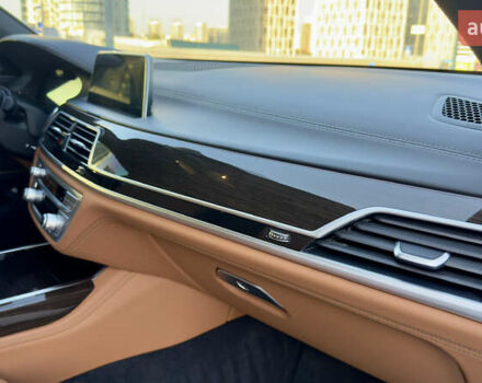 Черный БМВ 7 Серия, объемом двигателя 2.99 л и пробегом 105 тыс. км за 59900 $, фото 21 на Automoto.ua