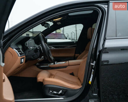 Чорний БМВ 7 Серія, об'ємом двигуна 3 л та пробігом 83 тис. км за 59800 $, фото 20 на Automoto.ua