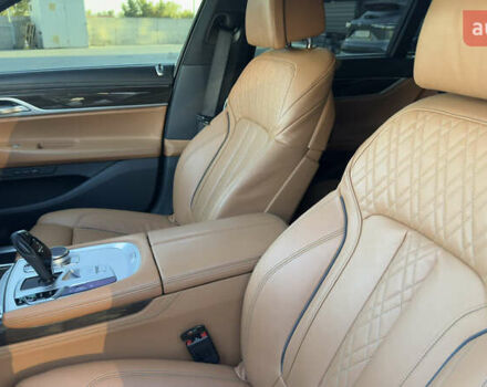 Черный БМВ 7 Серия, объемом двигателя 2.99 л и пробегом 105 тыс. км за 59900 $, фото 19 на Automoto.ua