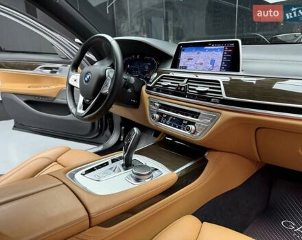 Черный БМВ 7 Серия, объемом двигателя 3 л и пробегом 109 тыс. км за 73900 $, фото 62 на Automoto.ua