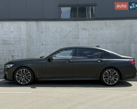 Черный БМВ 7 Серия, объемом двигателя 2.99 л и пробегом 68 тыс. км за 83000 $, фото 5 на Automoto.ua