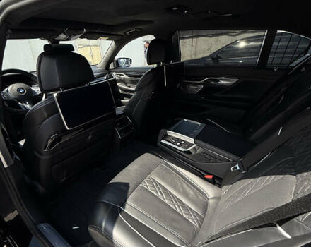 Черный БМВ 7 Серия, объемом двигателя 2.99 л и пробегом 68 тыс. км за 83000 $, фото 11 на Automoto.ua