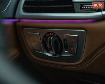 Чорний БМВ 7 Серія, об'ємом двигуна 3 л та пробігом 83 тис. км за 59800 $, фото 25 на Automoto.ua