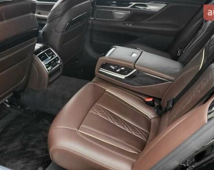 Черный БМВ 7 Серия, объемом двигателя 6.59 л и пробегом 48 тыс. км за 90000 $, фото 15 на Automoto.ua