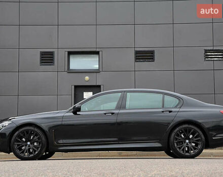 Черный БМВ 7 Серия, объемом двигателя 3 л и пробегом 32 тыс. км за 55500 $, фото 10 на Automoto.ua