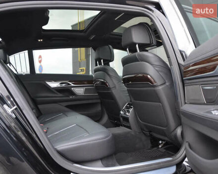 Черный БМВ 7 Серия, объемом двигателя 3 л и пробегом 32 тыс. км за 55500 $, фото 29 на Automoto.ua