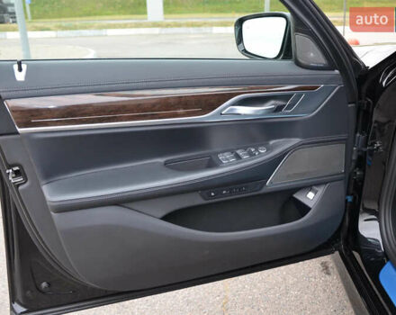 Черный БМВ 7 Серия, объемом двигателя 3 л и пробегом 32 тыс. км за 55500 $, фото 16 на Automoto.ua