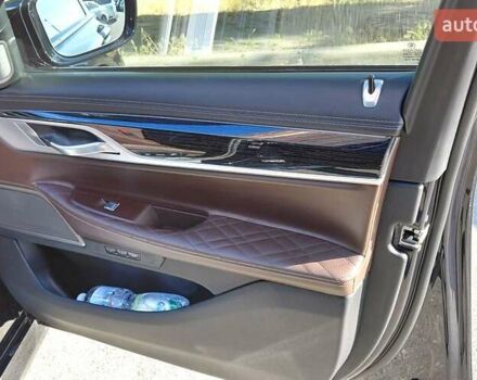 Чорний БМВ 7 Серія, об'ємом двигуна 6.59 л та пробігом 65 тис. км за 82000 $, фото 19 на Automoto.ua